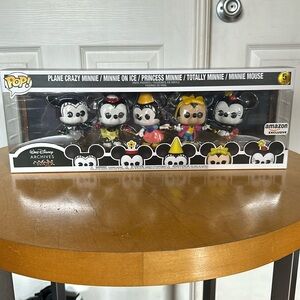 Funko POP! Walt Disney Archives Minnie Mouse 5 Figures Exclusive 2022